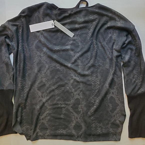 Red Haute - Picture 2 of 10